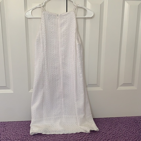 White dress - Picture 2 of 2